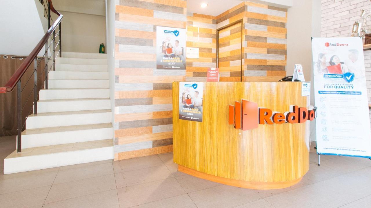 Reddoorz Plus Near Osmena Highway 2 Manila Exterior photo