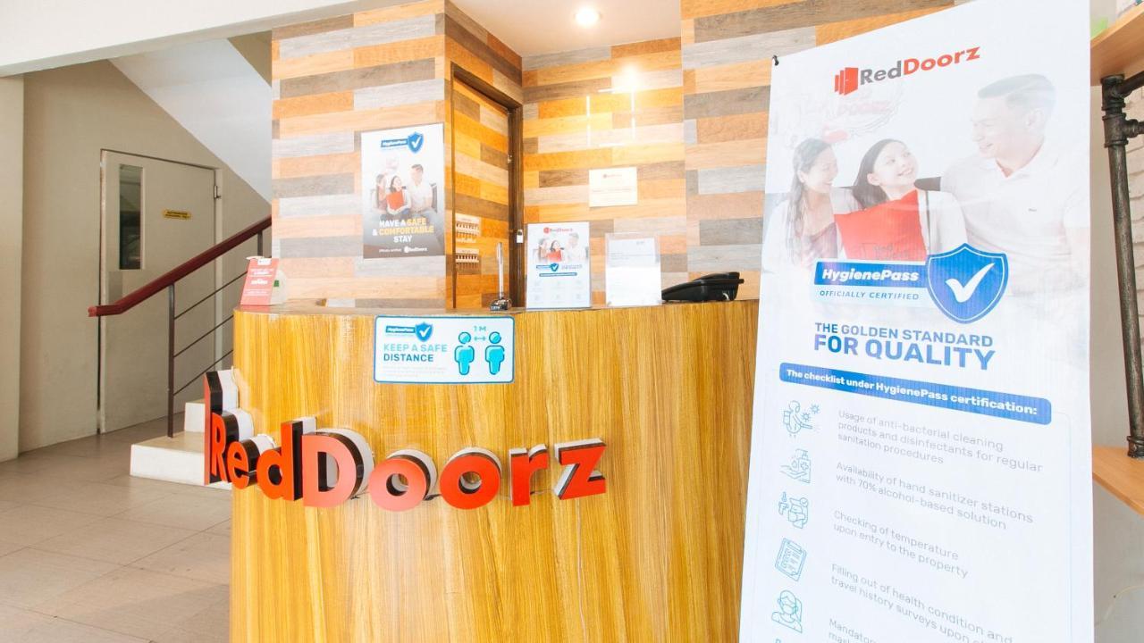 Reddoorz Plus Near Osmena Highway 2 Manila Exterior photo